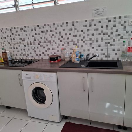 Le Bon Calalou Hostel ฟอร์-เดอ-ฟร็องส์ ภายนอก รูปภาพ